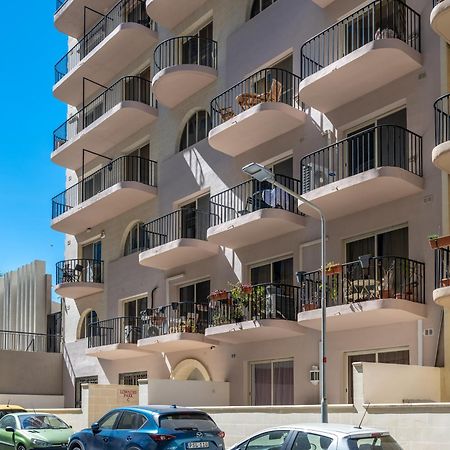 Spacious 3 Bedroom Apartment In The Heart Of St Julians San Ġiljan Kültér fotó