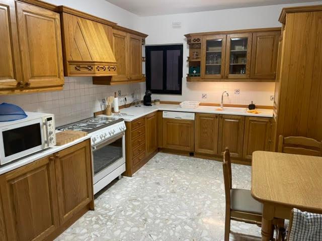 Spacious 3 Bedroom Apartment In The Heart Of St Julians San Ġiljan Kültér fotó