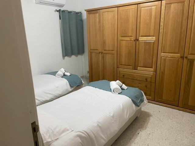 Spacious 3 Bedroom Apartment In The Heart Of St Julians San Ġiljan Kültér fotó