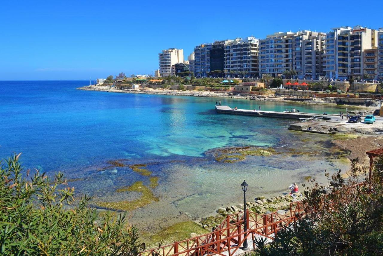 Spacious 3 Bedroom Apartment In The Heart Of St Julians San Ġiljan Kültér fotó
