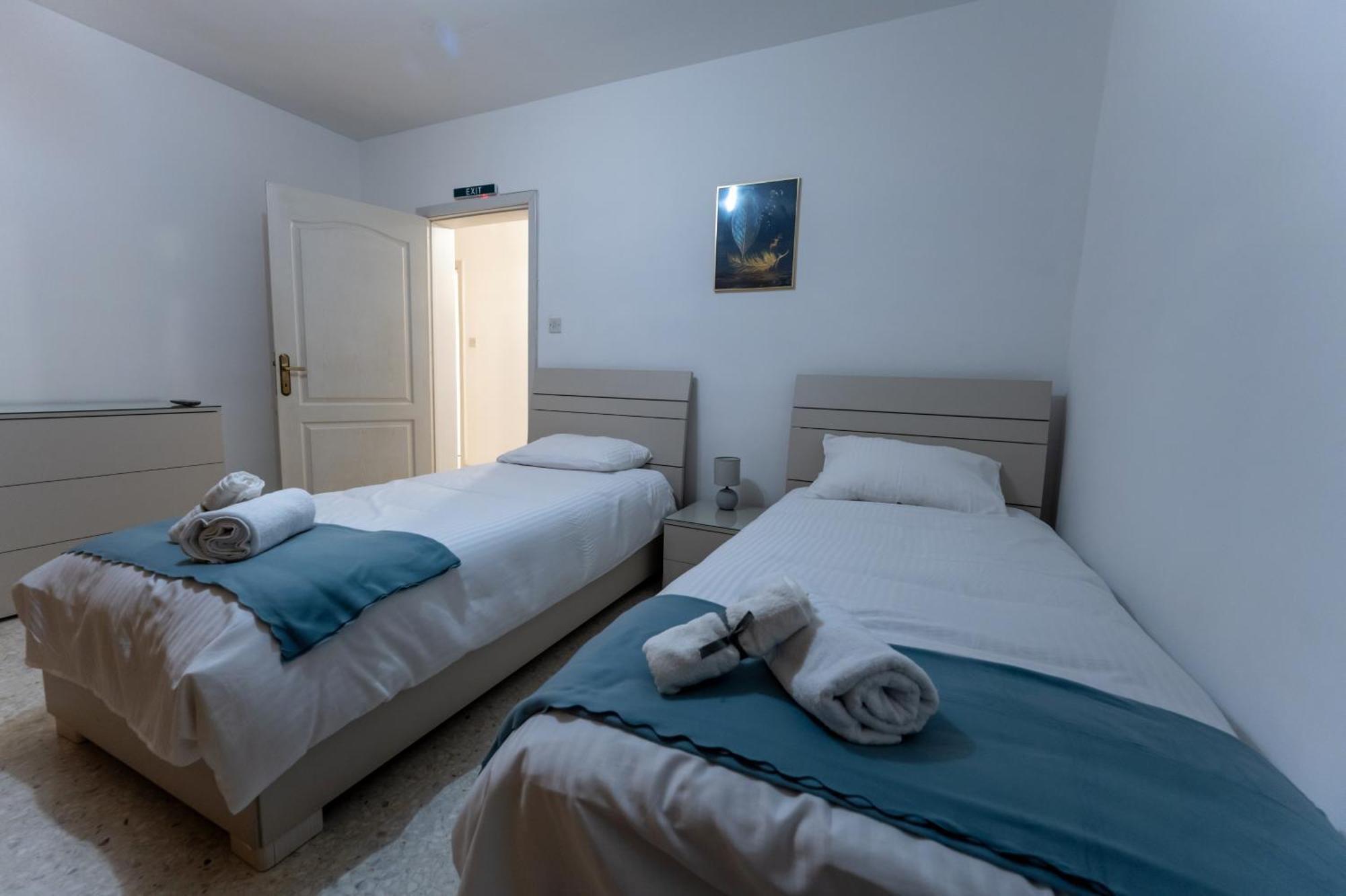 Spacious 3 Bedroom Apartment In The Heart Of St Julians San Ġiljan Kültér fotó