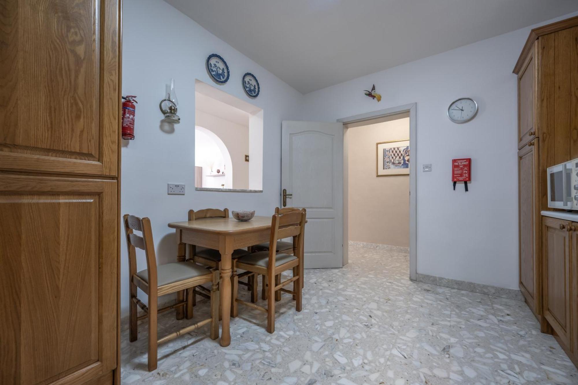 Spacious 3 Bedroom Apartment In The Heart Of St Julians San Ġiljan Kültér fotó