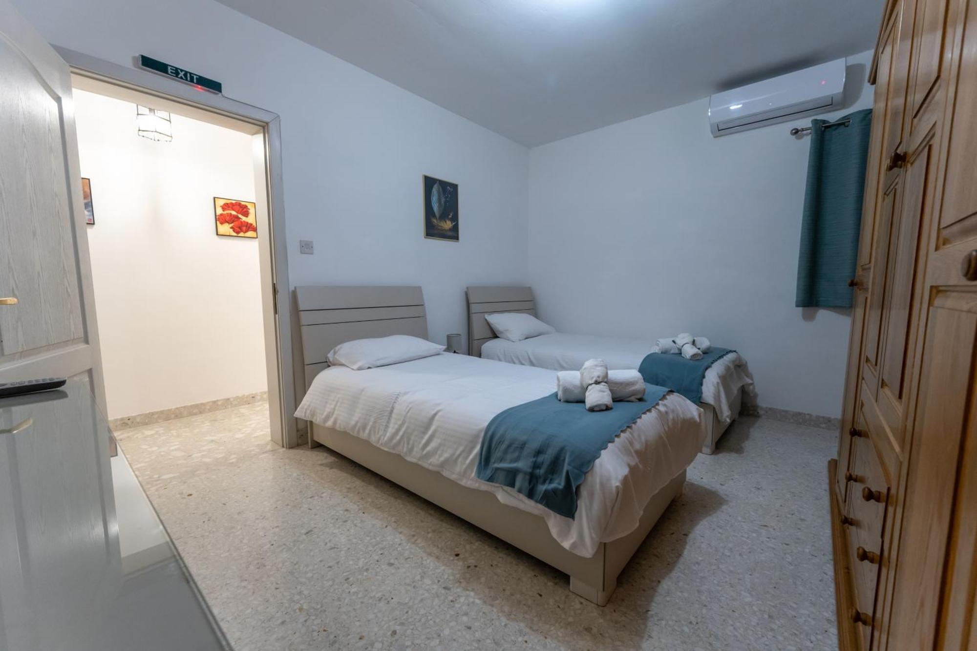Spacious 3 Bedroom Apartment In The Heart Of St Julians San Ġiljan Kültér fotó